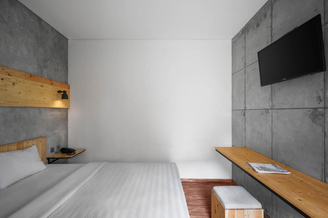 The Journey Hotel Джокякарта Екстериор снимка